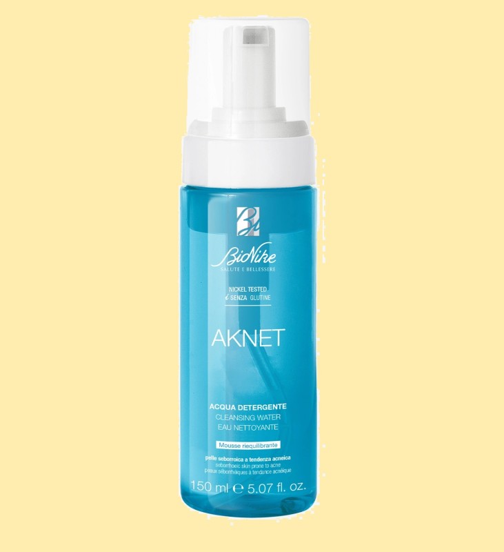 Aknet Cleansing Water-150 ml